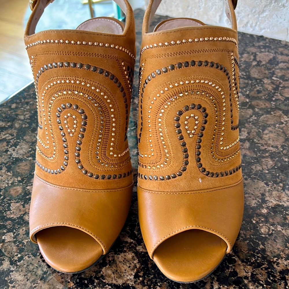 Vince Camino peep toe open heel shoe.